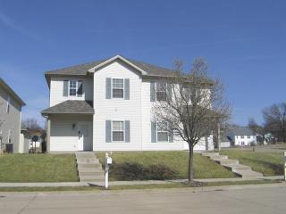 1923 Center St, Columbia MO  65203-8791 exterior