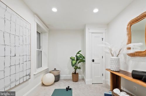 326 D St, Washington DC  20002-5722 exterior