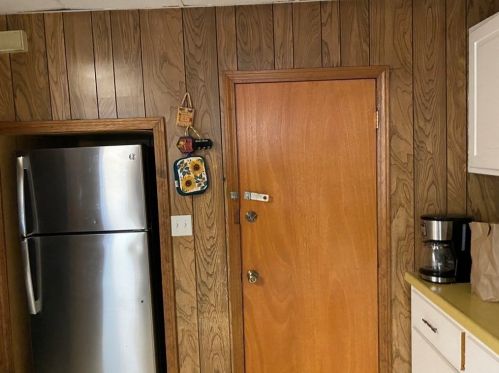 215 Gladstone St, Boston MA exterior