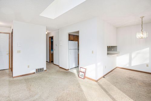 6081 Danford Creek Dr, Kalamazoo, MI 49009-2055