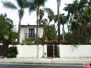 2280 Holly Dr, Los Angeles, CA 90068-2854