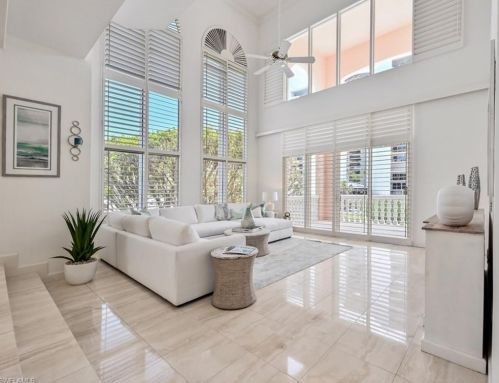 30 Casa Mar Ln, Naples FL 34103-3685 exterior