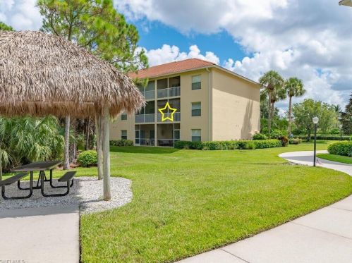 9165 Celeste Dr, Naples FL 34113-3049 exterior