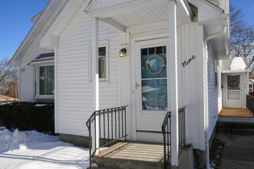 9 Boston Ave, Worcester MA  01604-1905 exterior