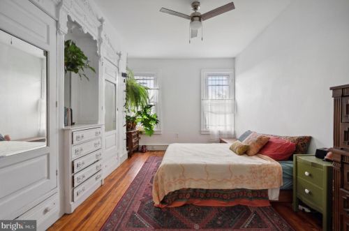 4817 Fairmount Ave, Philadelphia PA 19123-1901 exterior