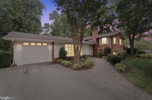 1004 Brantford Ave, Silver Spring, MD 20904-2010