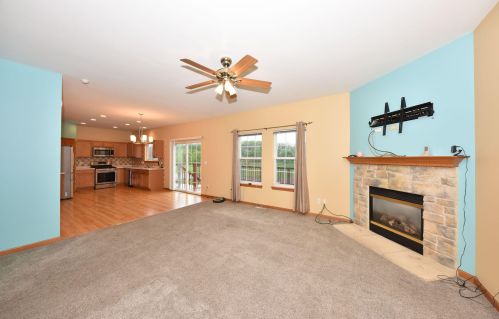 9128 Edgewater Dr, Milwaukee WI 53224-5264 exterior