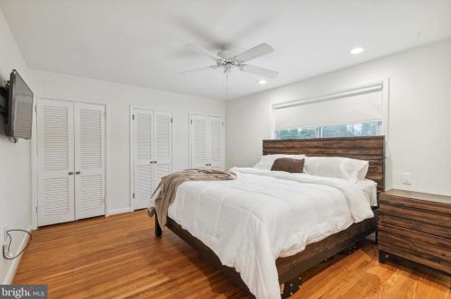 316 Glengary Dr, Pittsburgh PA 19083-2714 exterior