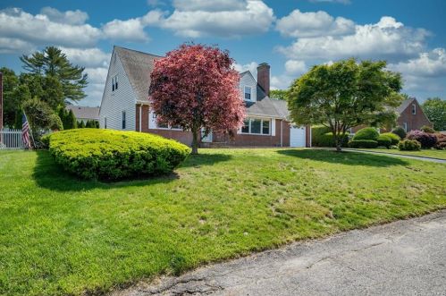 10 Fountain Dr, Valhalla, NY 10595-1443