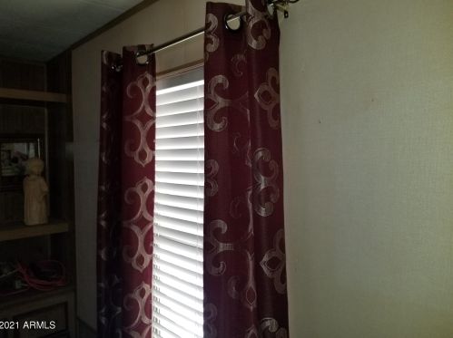 1705 Charleston Ave, Phoenix AZ 85023-1218 exterior