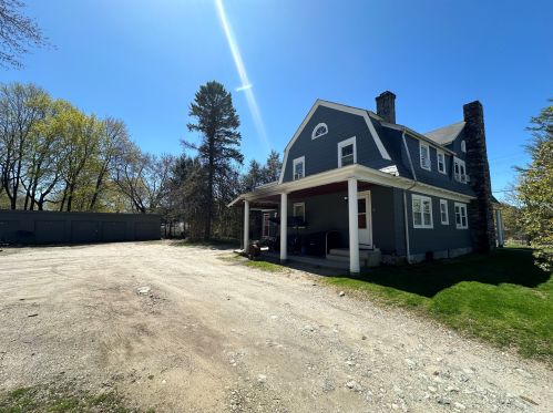 64 Connecticut Ml Ave, Killingly CT 06239-1601 exterior