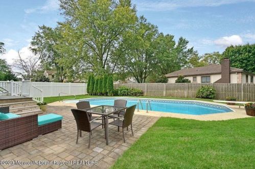 15 Stevens Ave, West Long Branch, NJ 07764-1257