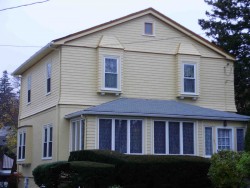 277 Ward St, Newton, MA 02459-1212