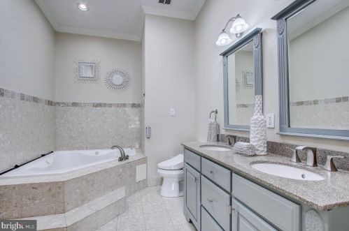 1434 F St, Washington DC 20002-4530 exterior