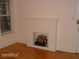 1249 Waveland Ave, Chicago IL  60613-3830 exterior