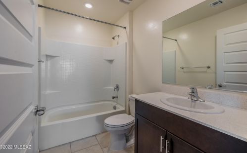 2647 Calle Joya De Ventura, Tucson AZ  85706-5072 exterior