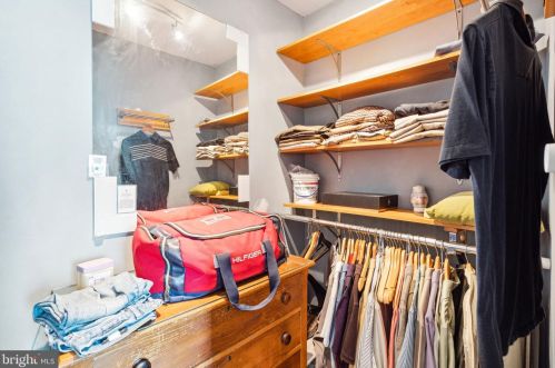 1331 Dickinson St, Philadelphia PA 19147-6211 exterior