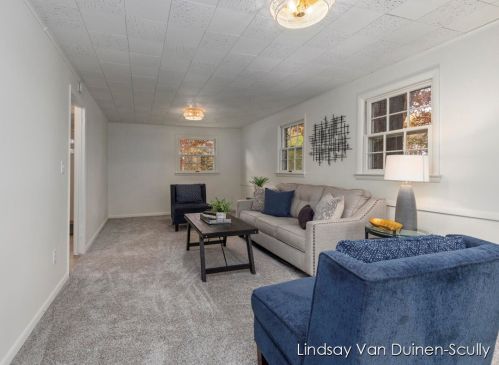 2246 Holliday Dr, Wyoming MI  49519-4238 exterior