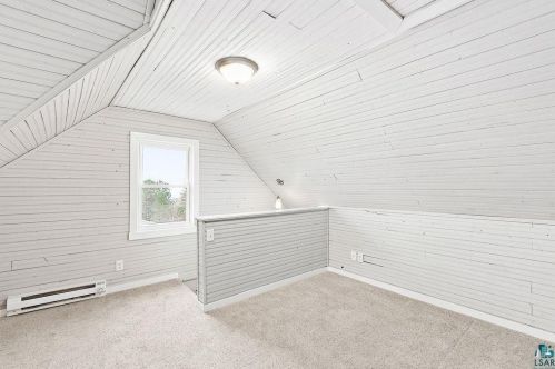 828 7th St, Duluth MN 55805-1236 exterior