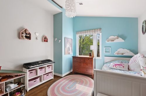 3711 Hermitage Ave, Chicago IL 60613-3509 exterior