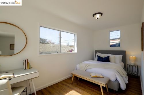 2238 Russell St, Berkeley CA 94705-2333 exterior