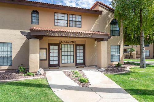 1351 Pleasant Dr, Chandler AZ 85225-6513 exterior