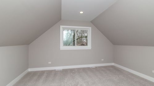 5135 Neenah Ave, Chicago IL  60656-3728 exterior