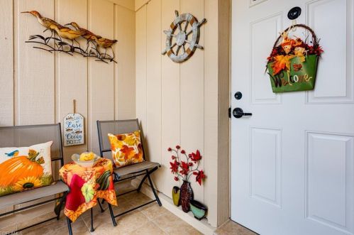 3115 Boca Ciega Dr, Naples FL 34112-6105 exterior