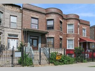 4954 Indiana Ave, Chicago IL  60615-2109 exterior