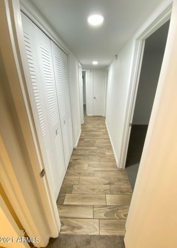 2327 56 Dr, Phoenix AZ 85031-2523 exterior