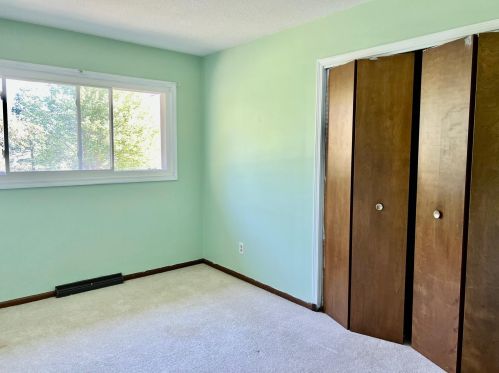 1649 Tyler Rd, Meskegon MI 49445-9320 exterior