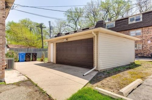 3161 85 St, Chicago IL 60652-3428 exterior