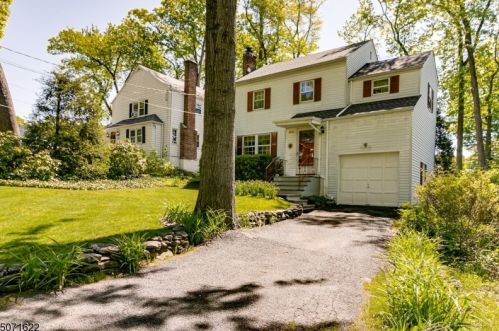 2396 Bryant Ave, Scotch Plains, NJ 07076-4503