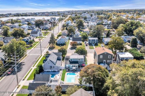 403 New York Ave, Point Pleasant Beach NJ 08742-3338 exterior