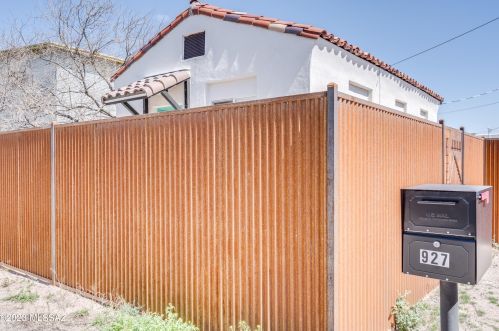 927 Arizona Ave, Tucson, AZ 85701-3122