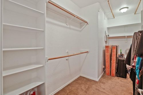 719 Silent Holw, San Antonio TX 78260-6276 exterior