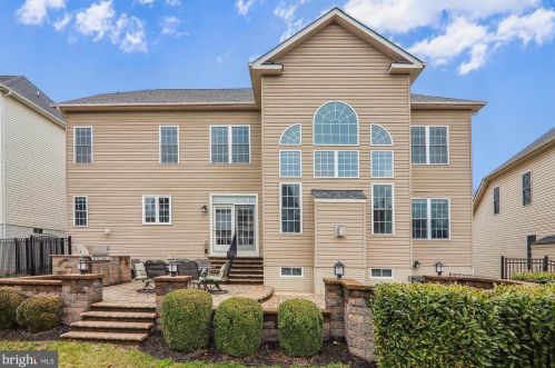 13225 Moonlight Trail Dr, Silver Spring, MD 20906-6711