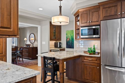 523 Carlisle Ave, Milwaukee WI 53217-4831 exterior