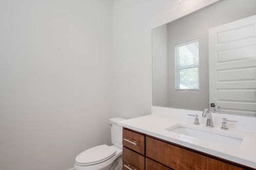 7206 Blessing Ave, Austin TX 78752-2716 exterior