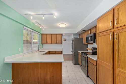 14227 22nd St, Phoenix AZ  85022-4602 exterior