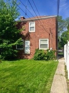 8833 Luella Ave, Chicago, IL 60617-3031