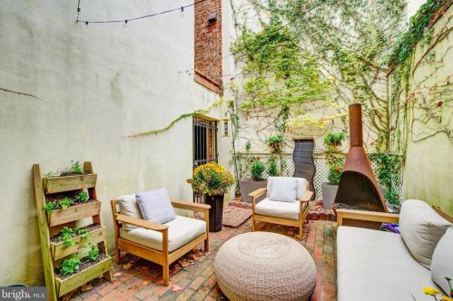 527 Wilkes St, Alexandria VA  22314-3723 exterior