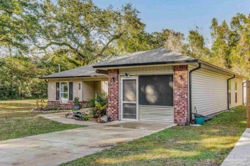 3906 Jarrett St, Milton FL  32571-2426 exterior