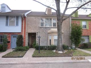 1587 Sam Houston Pkwy, Houston TX  77032-3029 exterior