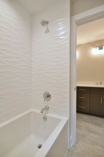 698 Berkley Ave, Elmhurst IL  60126-4244 exterior