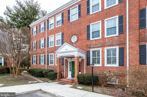 3052 Abingdon St, Arlington, VA 22206-1629