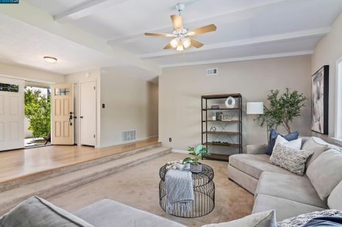 1519 Heartwood Dr, Concord CA 94521-1939 exterior