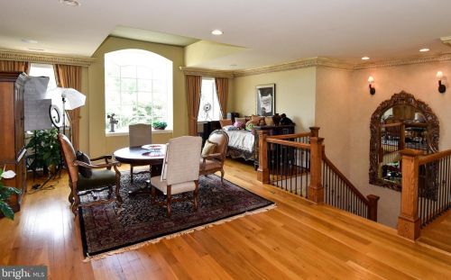 11300 Glen Rd, Rockville MD 20854-1849 exterior