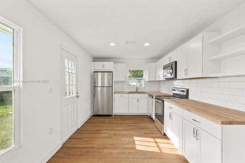 300 Prima Vis Blvd, Fort Pierce FL 34983-1834 exterior