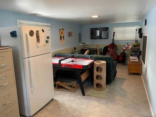 3 Maria Ct, Huntington Station NY 11746-2719 exterior